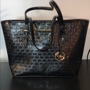 Micheal Kors black shoulder bag